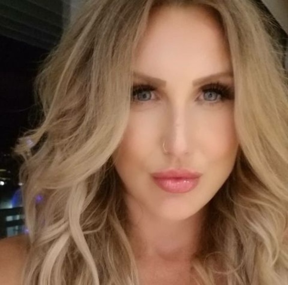 Meet your Posher, Jess - Picture 1 of 1